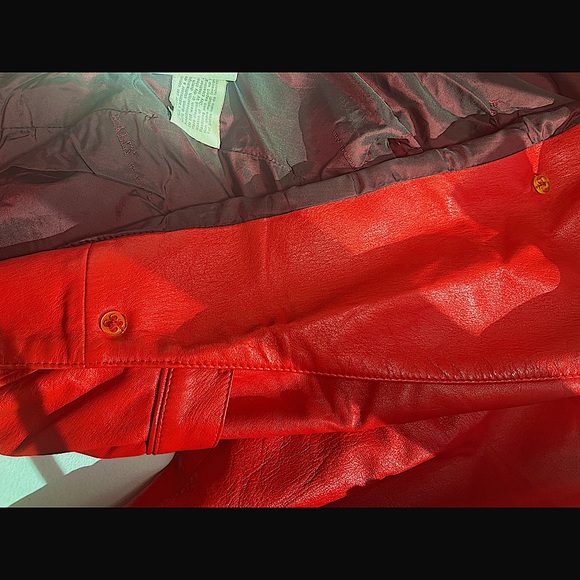 *RARE* 80’s, Bally of Switzerland, (made in Italy) cherry red leather short coat - Picture 5 of 10